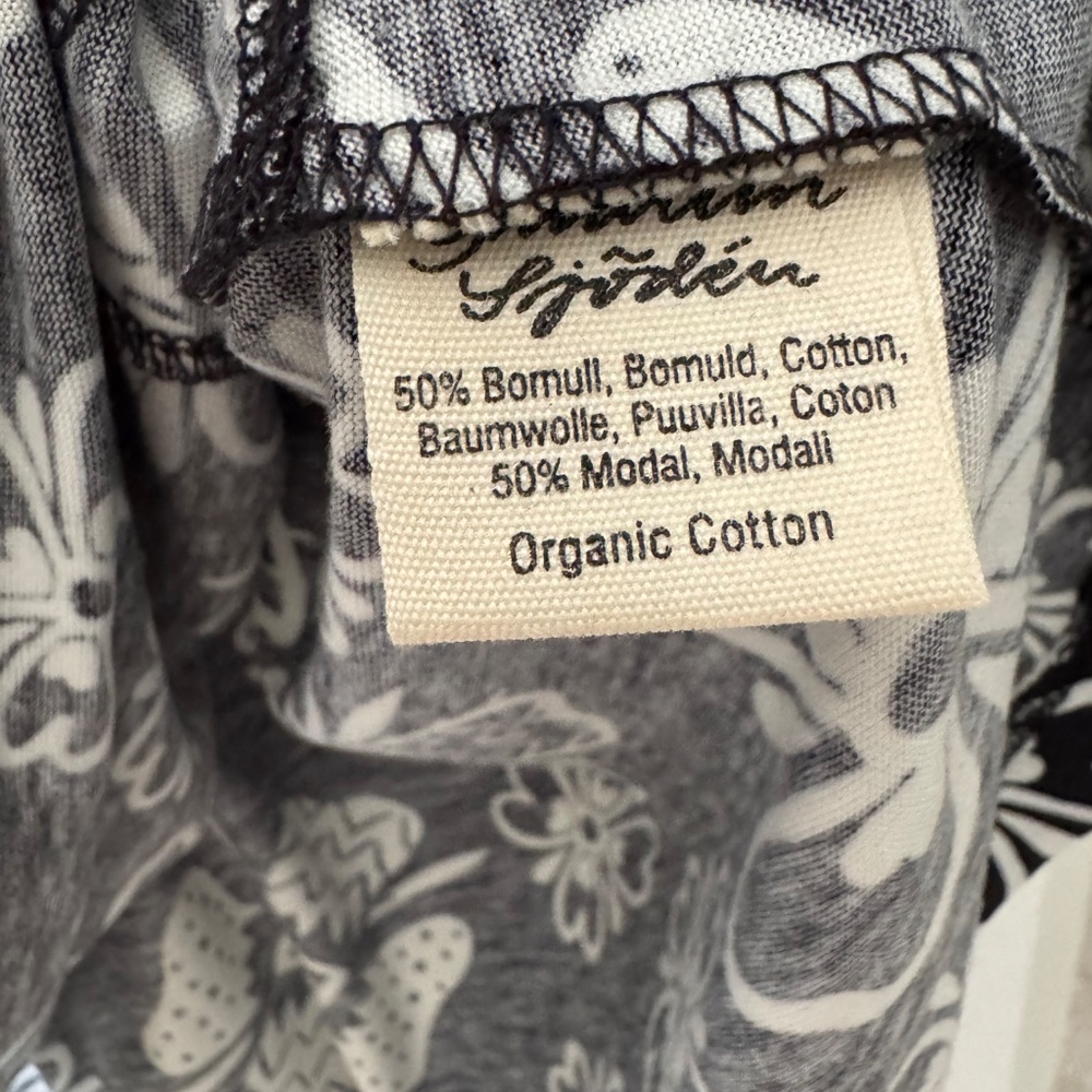 NWT Gudrun Sjödén Joni Tunic – Black & White Floral, Size S - Picture 8 of 9